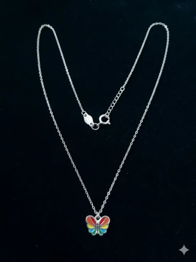 SILVER CHAIN WITH BUTTERFLY DOLLER WEARING BABY-1